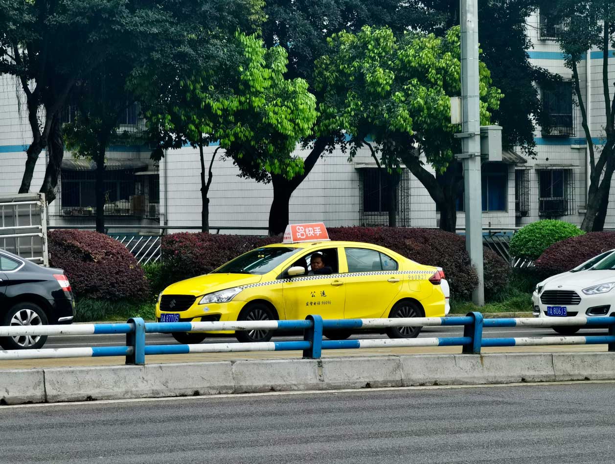 出租车顶灯广告